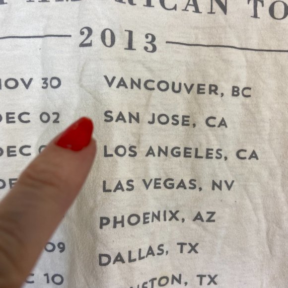 BEYONCE White T Shirt 2013 Medium The Mrs. Carter World Tour Concert Damaged - Picture 6 of 10